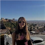 Studentessa di Medicina e Chirurgia. Diplomata ad un Liceo Scientifico tradizionale